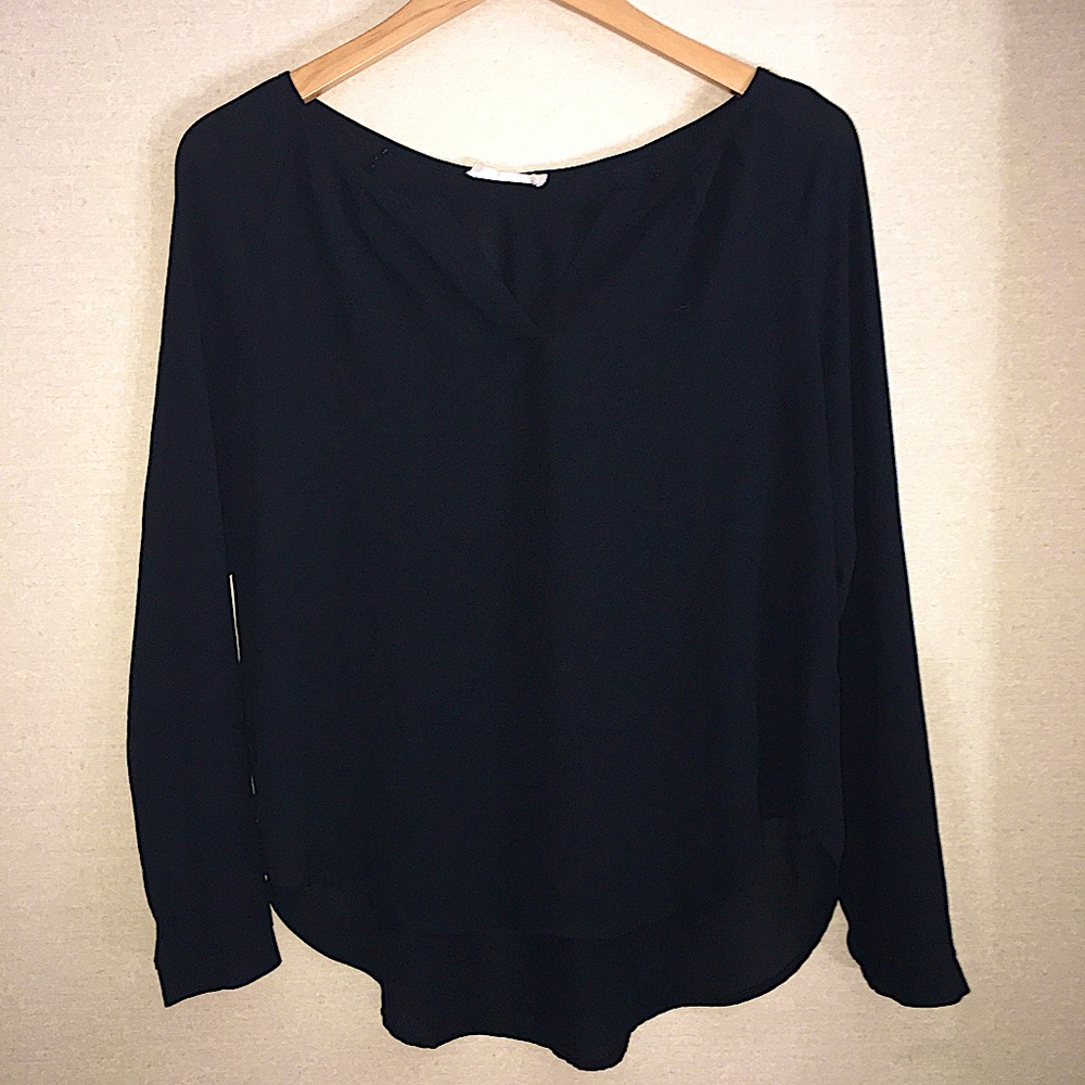 Elegant and sexy black long sleeve blouse